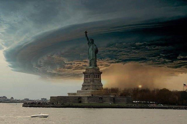 Sandy et la tempête de Fakes