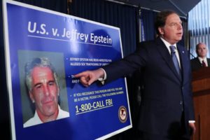 Une infographie exposant le profil de Jeffrey Epstein