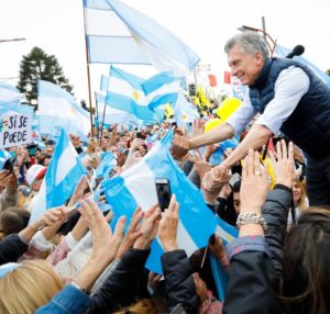 Argentine : le péroniste Alberto Fernandez favori de la présidentielle