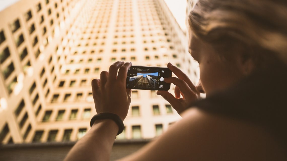 Facebook rachète une startup qui vous localise même sans GPS