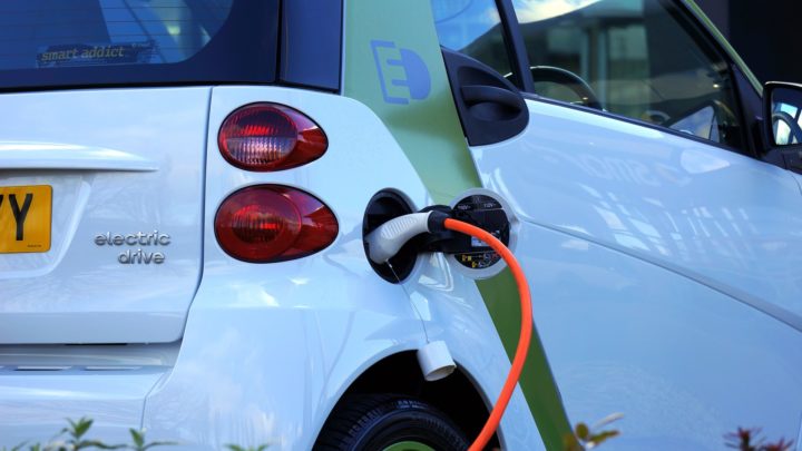 A l’avenir, les batteries de voitures électriques se chargeront en seulement 5 minutes