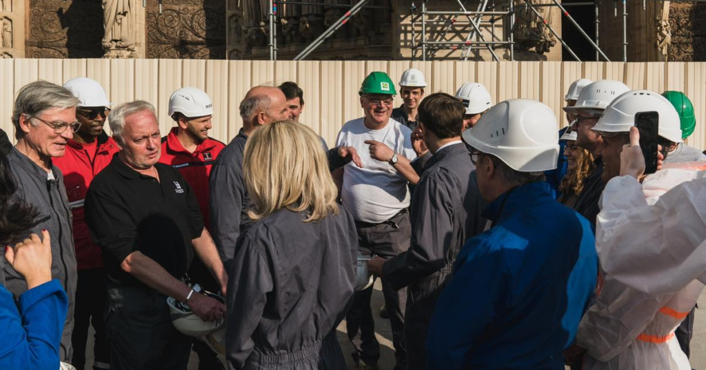 Emmanuel Macron à l'usine Siemens Gamesa du Havre.