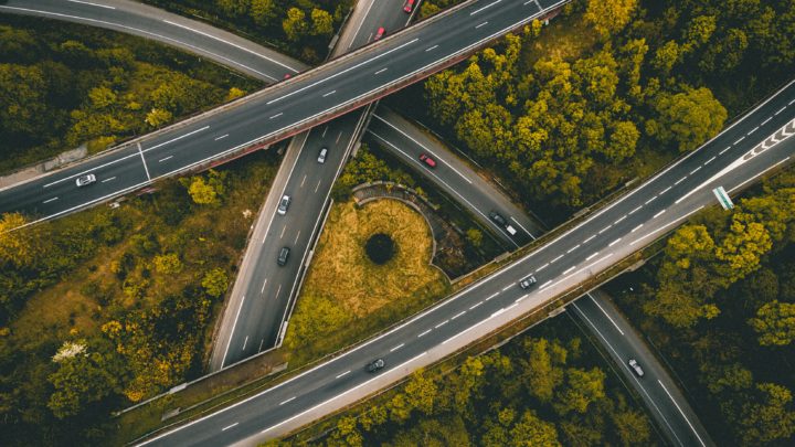 Une intelligence artificielle prédit le comportement des autres conducteurs sur la route