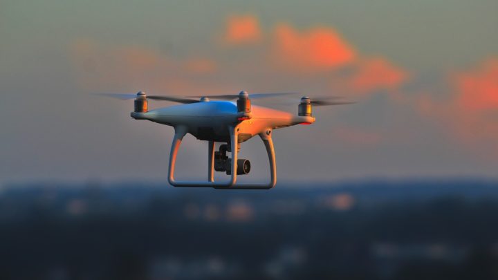 Cette intelligence artificielle offre la possibilité aux drones de marcher dans des conditions rudes