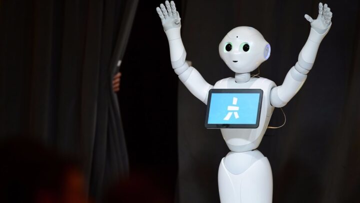 La Chine affiche son équipe de robots futuristes
