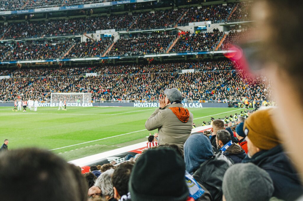 Direct Rouge dit non à l'homophobie dans le football.